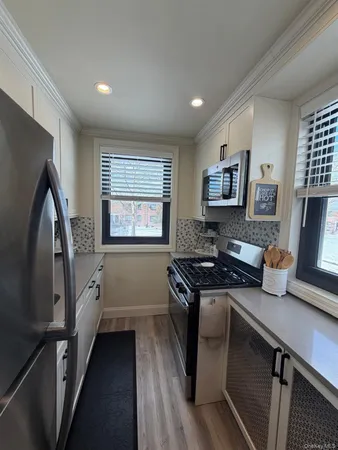 $310,000 | 17-76 166th Street, Unit 4170 | Clearview