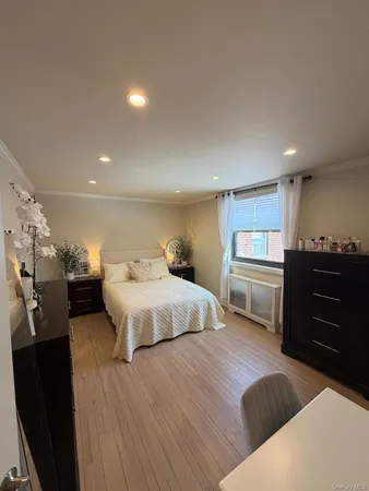 $310,000 | 17-76 166th Street, Unit 4170 | Clearview