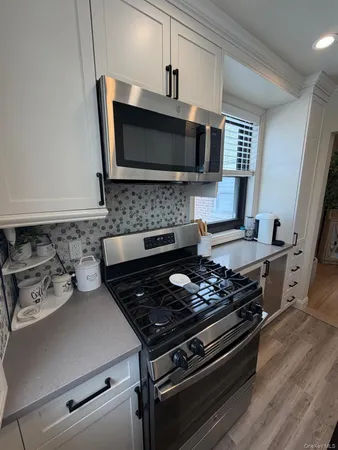 $310,000 | 17-76 166th Street, Unit 4170 | Clearview