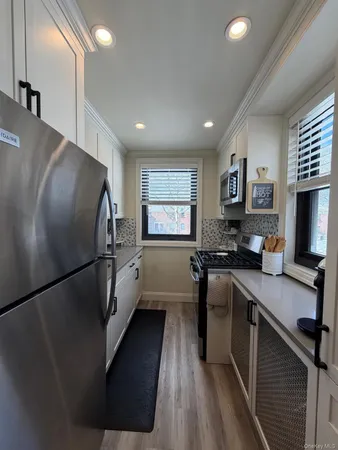 $310,000 | 17-76 166th Street, Unit 4170 | Clearview