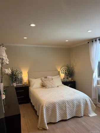 $310,000 | 17-76 166th Street, Unit 4170 | Clearview