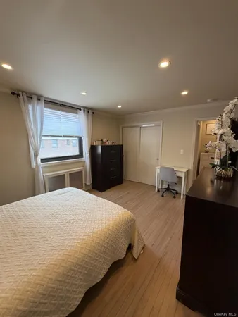 $310,000 | 17-76 166th Street, Unit 4170 | Clearview