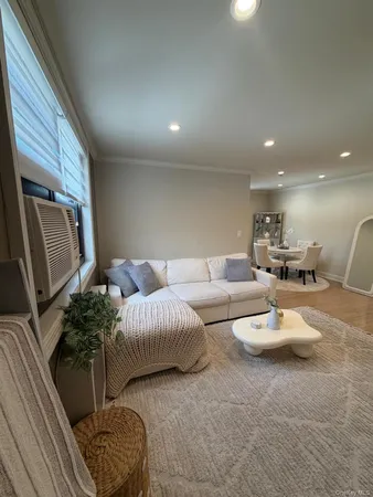 $310,000 | 17-76 166th Street, Unit 4170 | Clearview