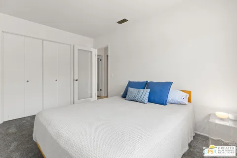$995,000 | 530 North Calle Rolph, Palm Springs, CA 92262