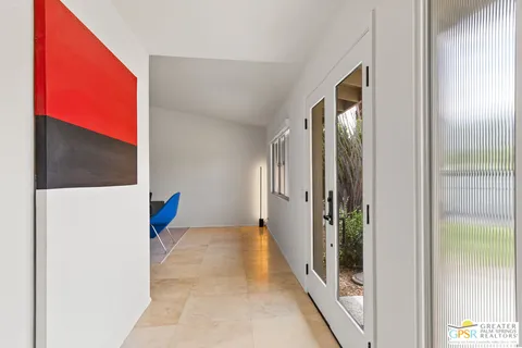 $995,000 | 530 North Calle Rolph, Palm Springs, CA 92262