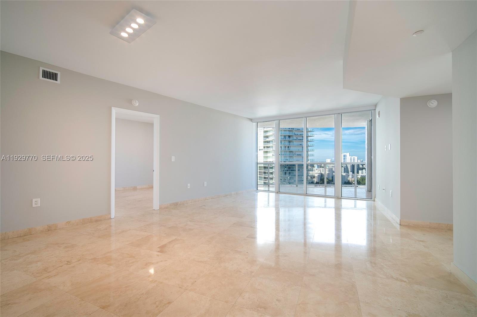 400 Alton Road, Unit 2309 Miami Beach, FL 33139 - Photo 11 of 27