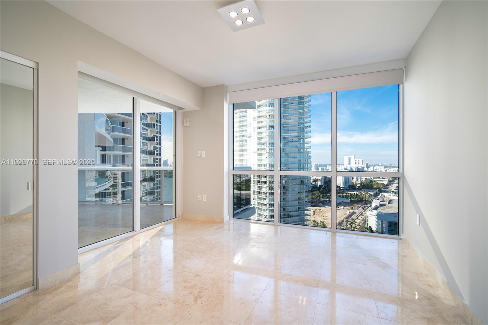 400 Alton Road, Unit 2309 Miami Beach, FL 33139 - Photo 16 of 27