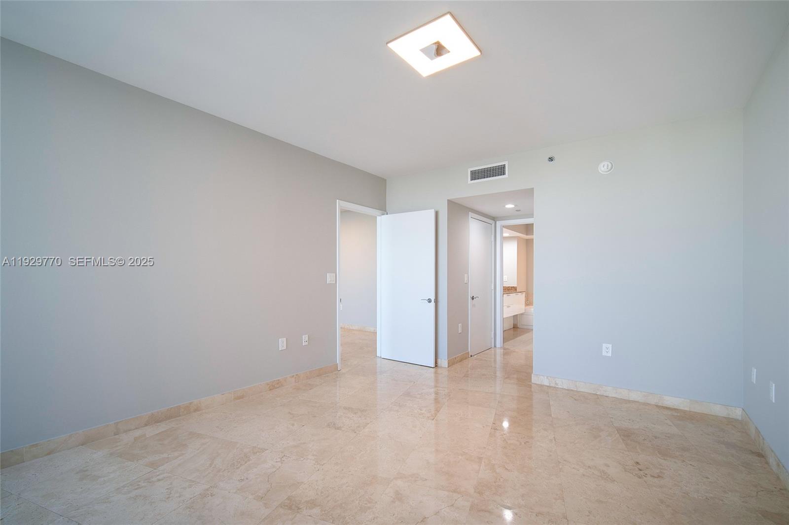 400 Alton Road, Unit 2309 Miami Beach, FL 33139 - Photo 21 of 27