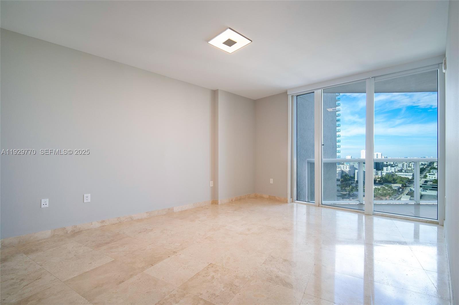 400 Alton Road, Unit 2309 Miami Beach, FL 33139 - Photo 9 of 27