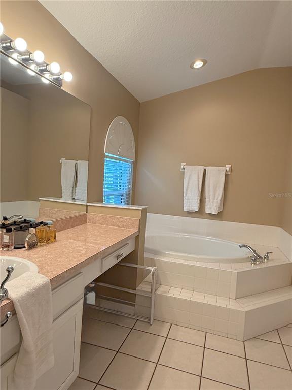 10501 Rochester Way Tampa, FL 33626 - Photo 18 of 45