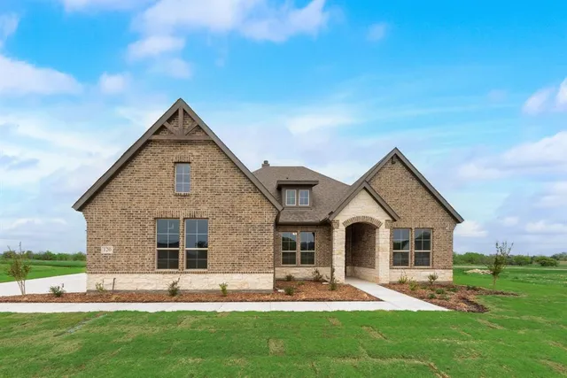 $519,900 | 120 Roosevelt Ln Valley View, Valley View, TX 76272