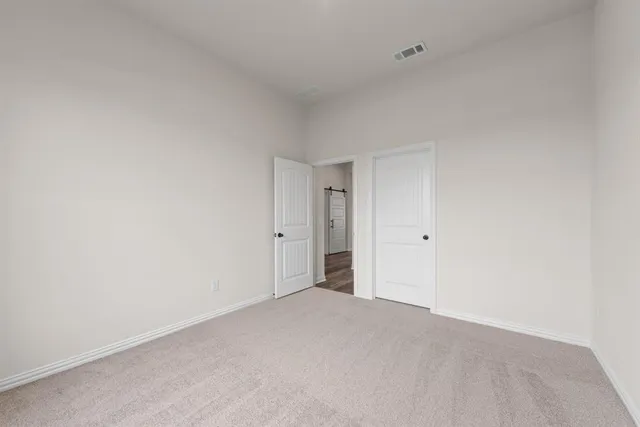 $519,900 | 120 Roosevelt Ln Valley View, Valley View, TX 76272