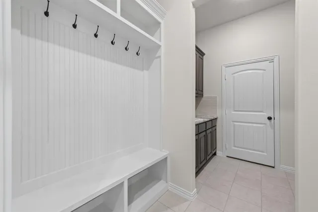 $519,900 | 120 Roosevelt Ln Valley View, Valley View, TX 76272