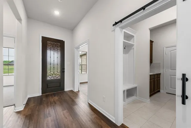 $519,900 | 120 Roosevelt Ln Valley View, Valley View, TX 76272