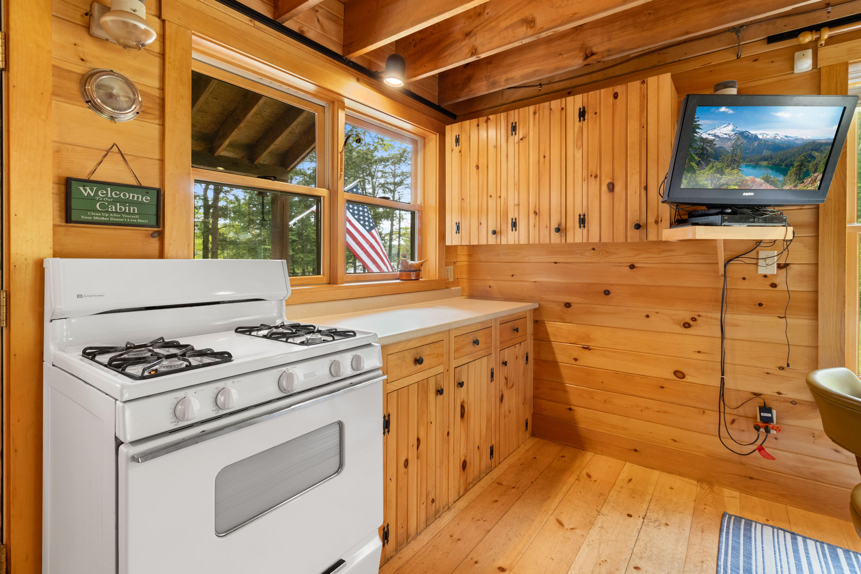 660 Sprague Road Waldoboro, ME 04572 - Photo 15 of 91 IMG_0938