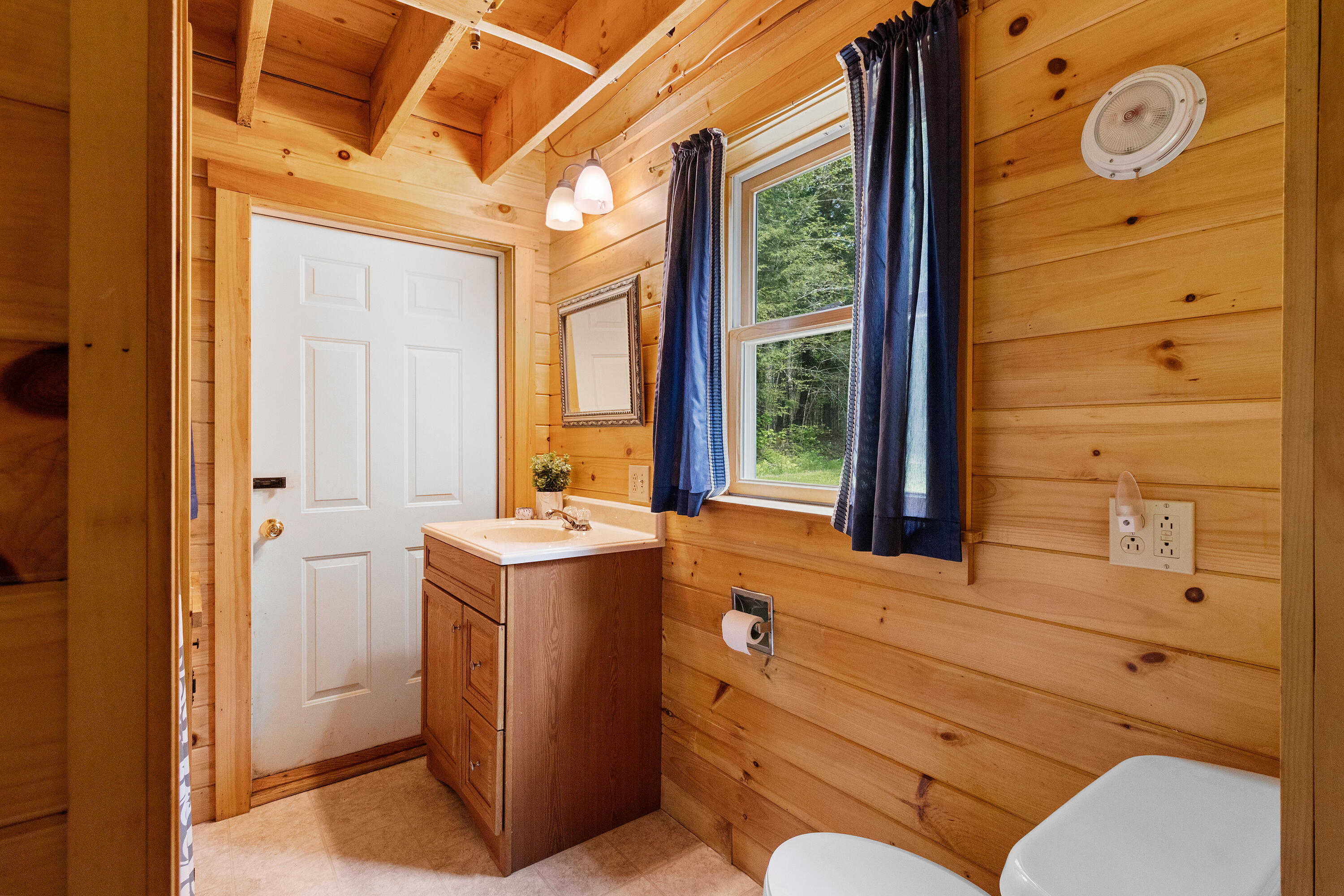 660 Sprague Road Waldoboro, ME 04572 - Photo 22 of 91 IMG_0974