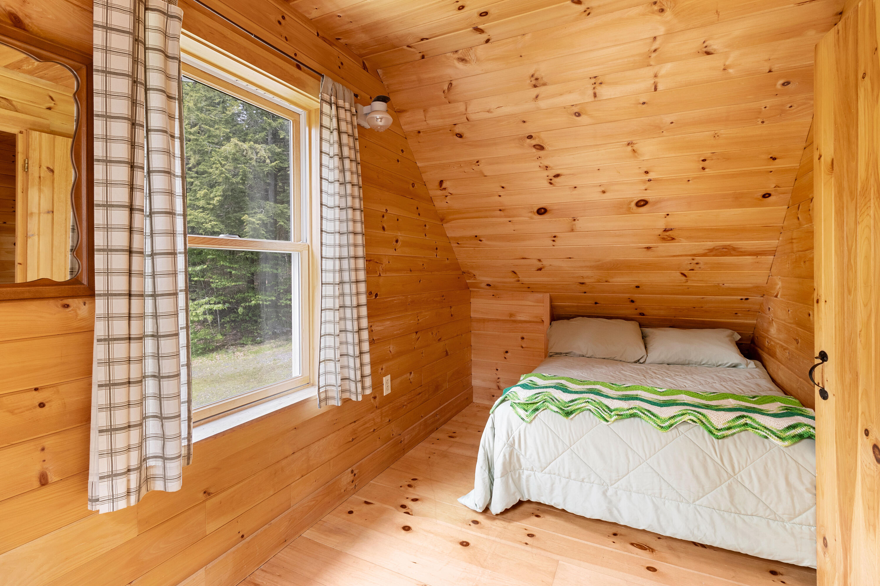 660 Sprague Road Waldoboro, ME 04572 - Photo 38 of 91 IMG_1043