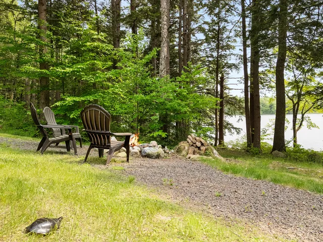 $1,500,000 | 660 Sprague Road, Waldoboro, ME 04572