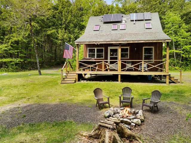 $1,500,000 | 660 Sprague Road, Waldoboro, ME 04572