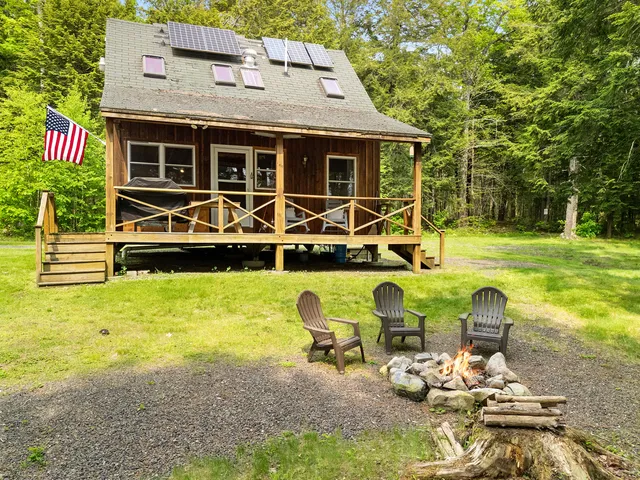 $1,500,000 | 660 Sprague Road, Waldoboro, ME 04572