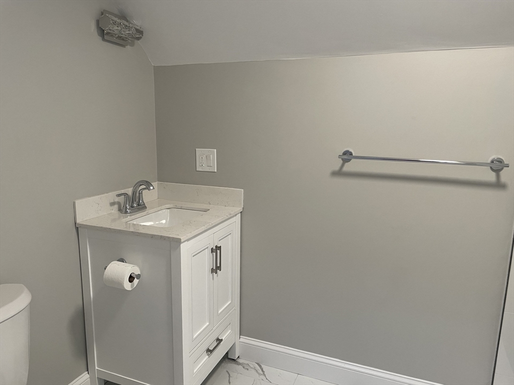 4 Blue Bell Road Worcester, MA 01606 - Photo 20 of 23 Gallery Image 20