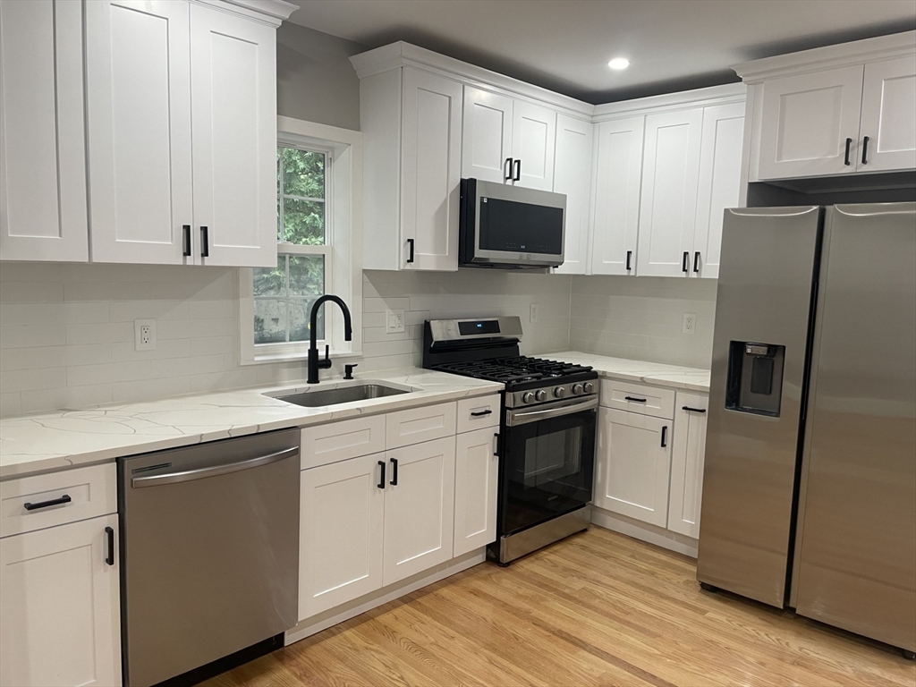 4 Blue Bell Road Worcester, MA 01606 - Photo 7 of 23 Gallery Image 7