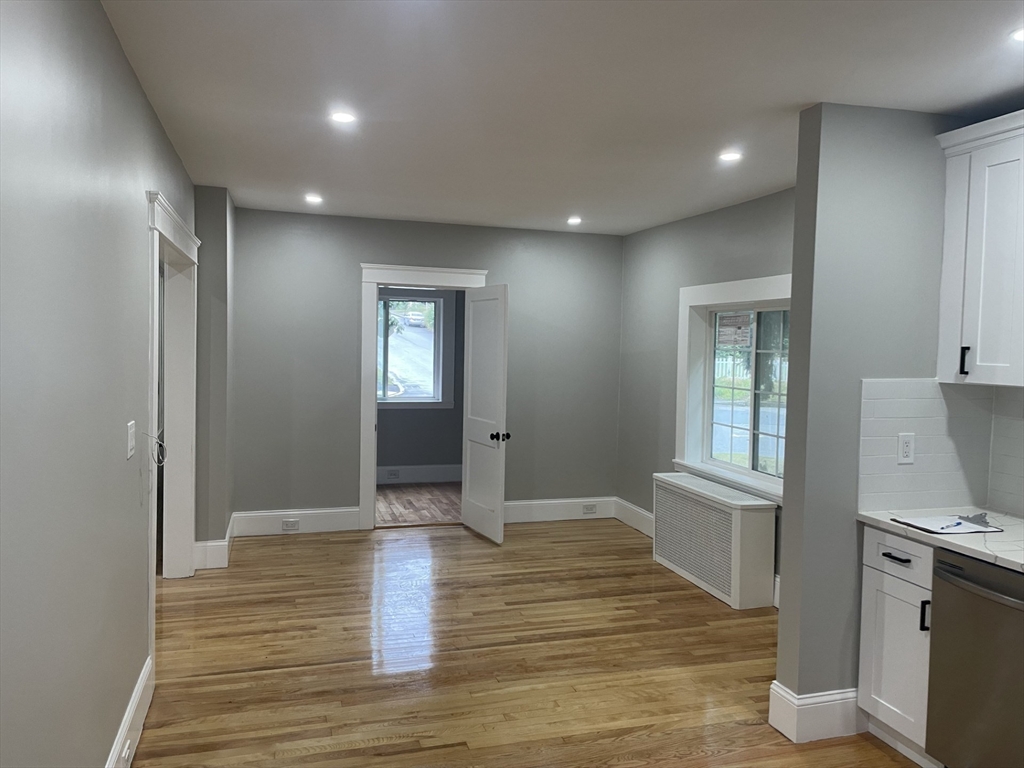 4 Blue Bell Road Worcester, MA 01606 - Photo 10 of 23 Gallery Image 10