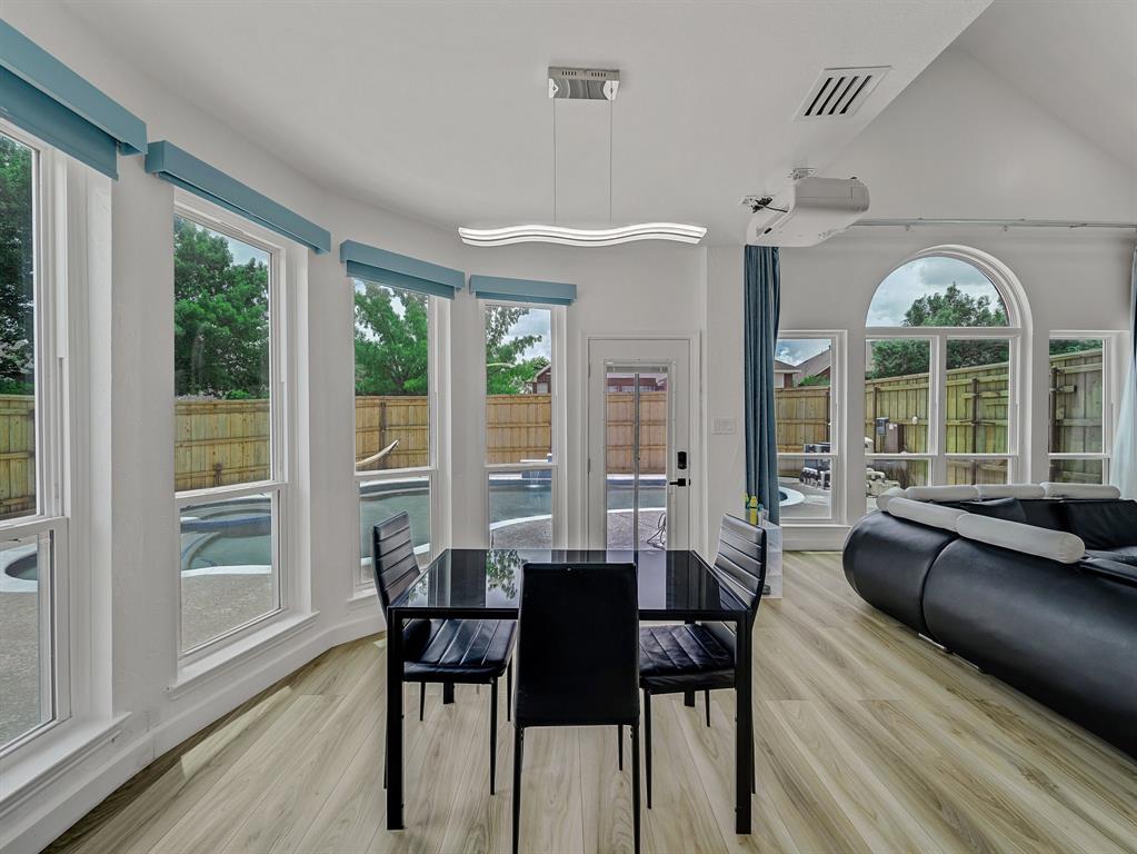 3608 Parkhurst Circle Richardson, TX 75082 - Photo 12 of 40