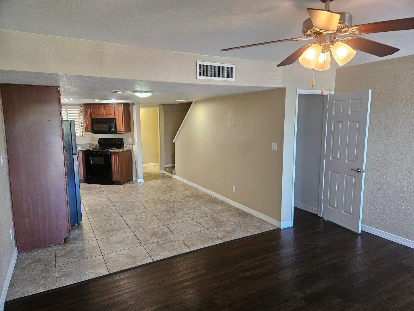 885 North Granite Reef Road, Unit 100A Scottsdale, AZ 85257 - Photo 4 of 31 Photo #4