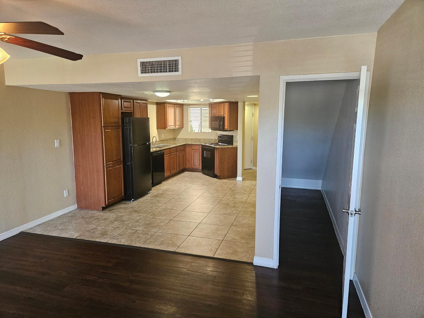 885 North Granite Reef Road, Unit 100A Scottsdale, AZ 85257 - Photo 5 of 31 Photo #5