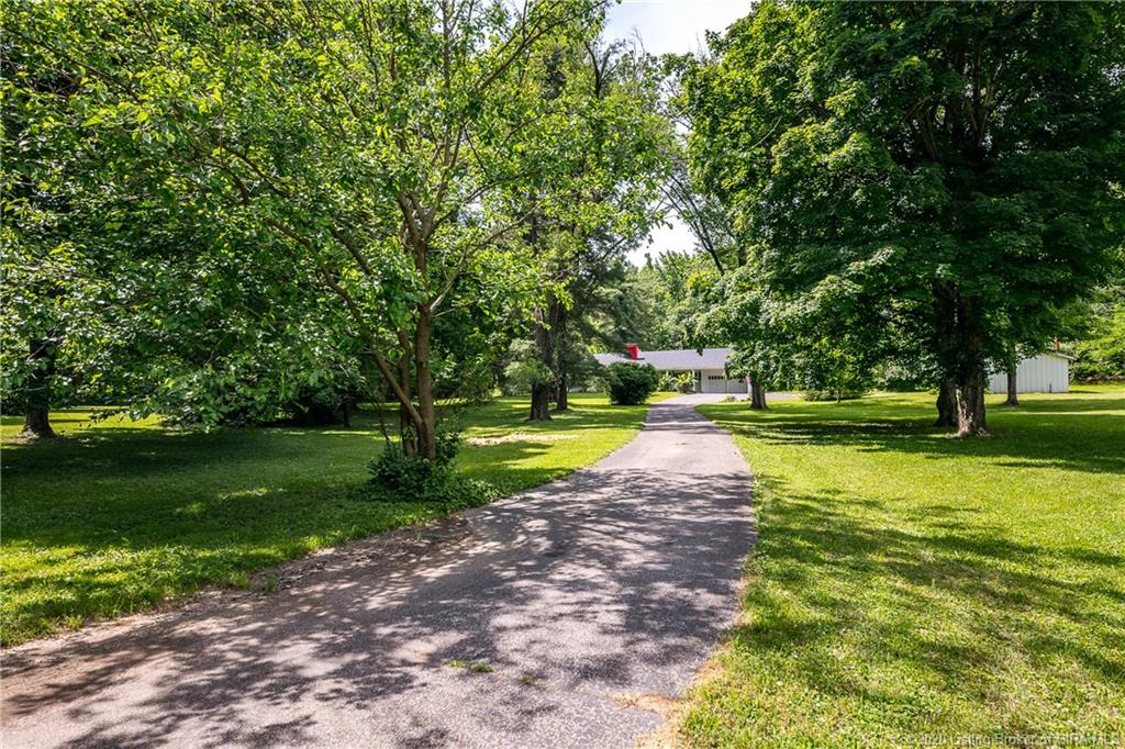 802 Captain Frank Road New Albany, IN 47150 - Photo 6 of 41 Gallery Image 6