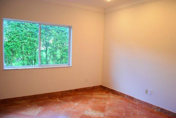 10473 Lake Vista Circle Boca Raton, FL 33498 - Photo 19 of 22 an empty room with a window