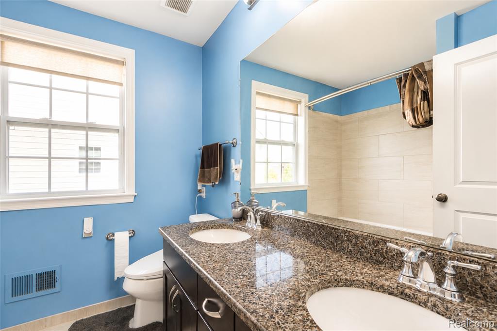 50873 North Scarborough Road Canton, MI 48188 - Photo 21 of 33