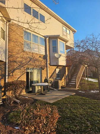 $482,500 | 737 St Johns Place, Addison, IL 60101