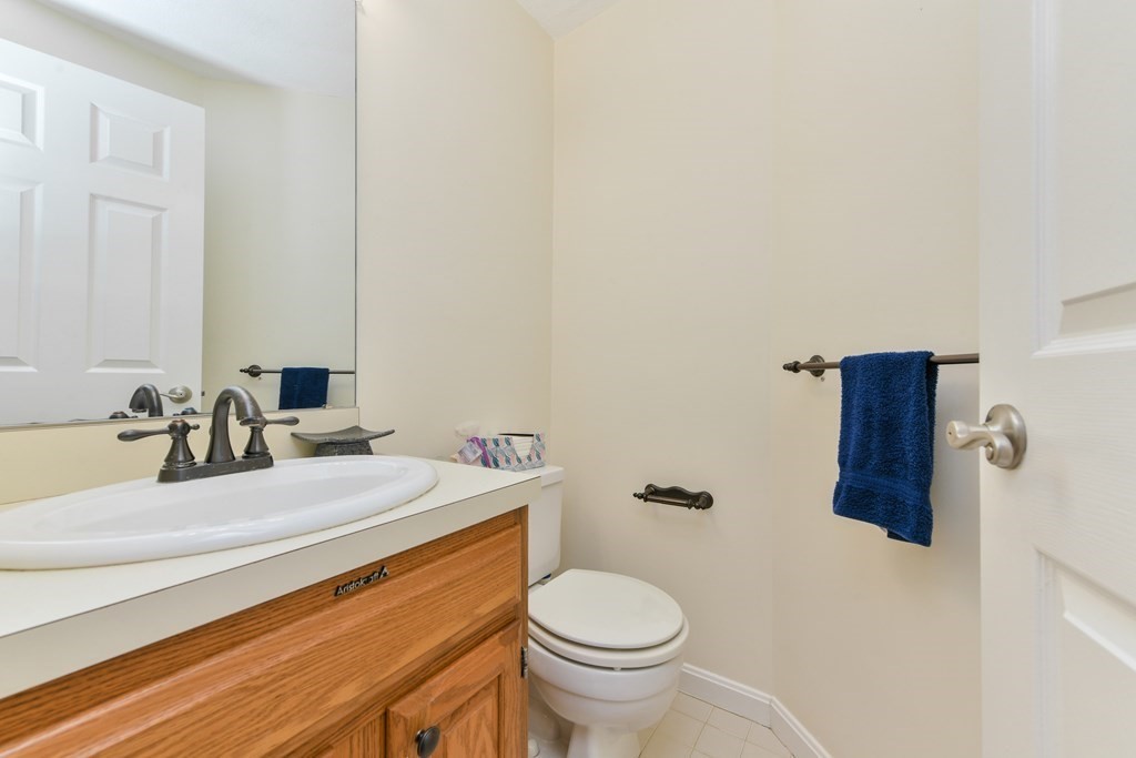 18 Deer Path, Unit 3 Maynard, MA 01754 - Photo 5 of 12 Gallery Image 5
