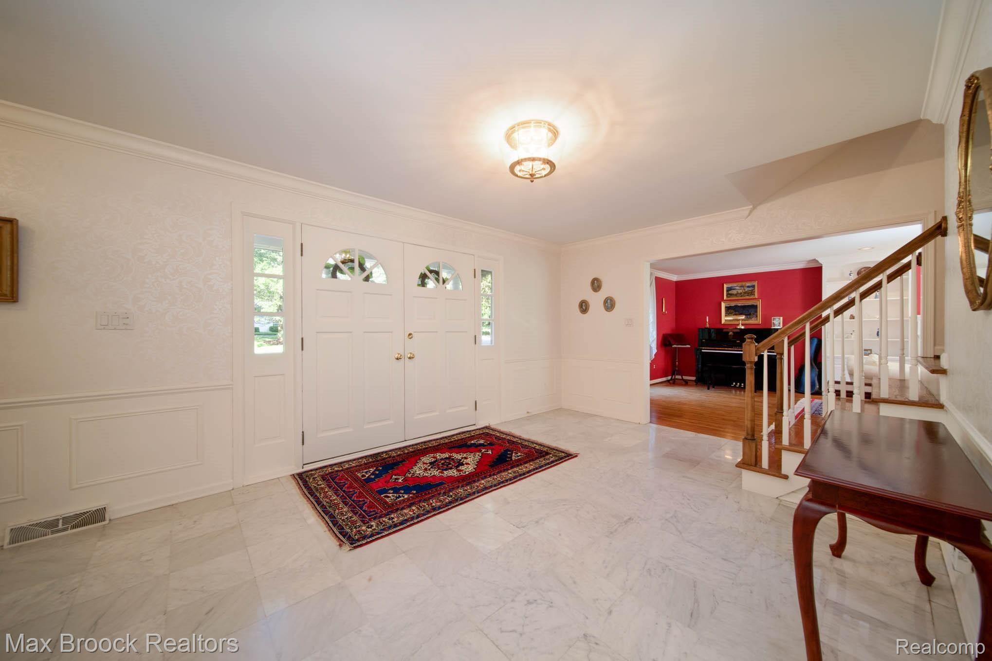 582 Overbrook Road Bloomfield Hills, MI 48302 - Photo 4 of 56 582 Overbrook_4.jpg