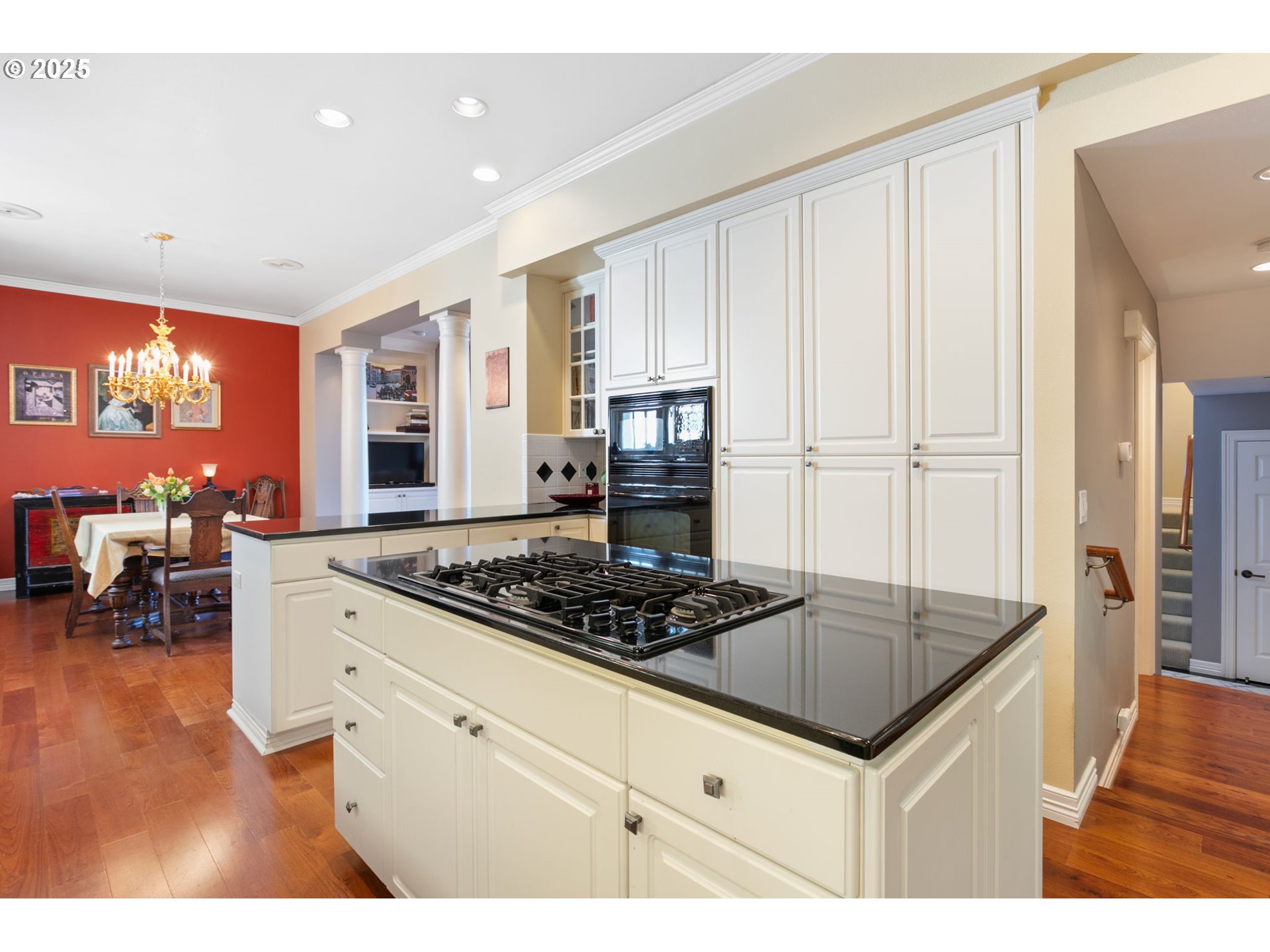 10458 Northwest 2nd Street Portland, OR 97231 - Photo 16 of 48