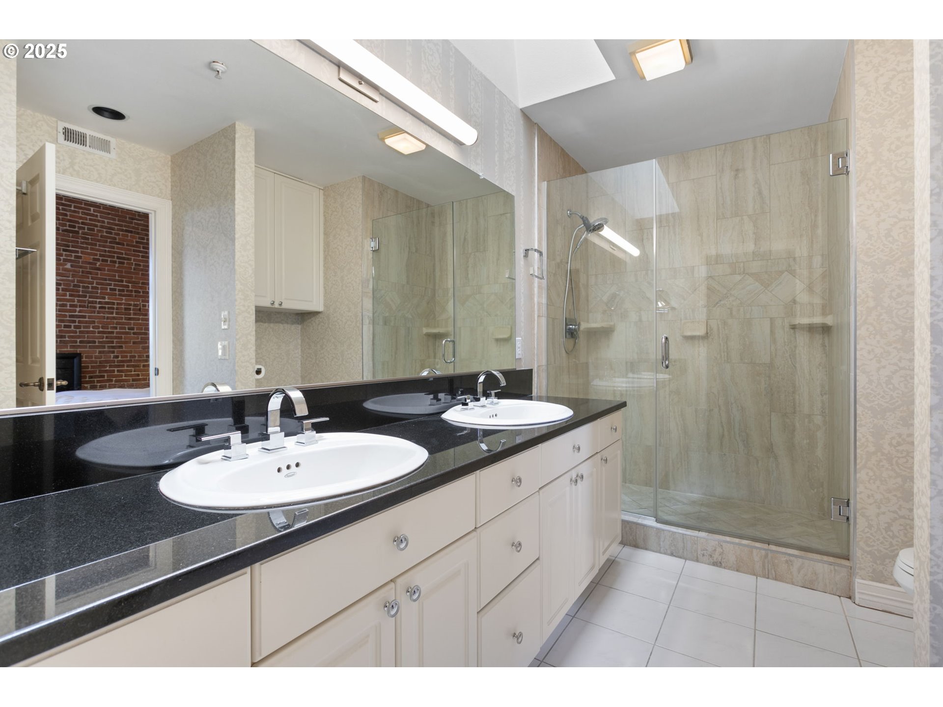 10458 Northwest 2nd Street Portland, OR 97231 - Photo 25 of 48