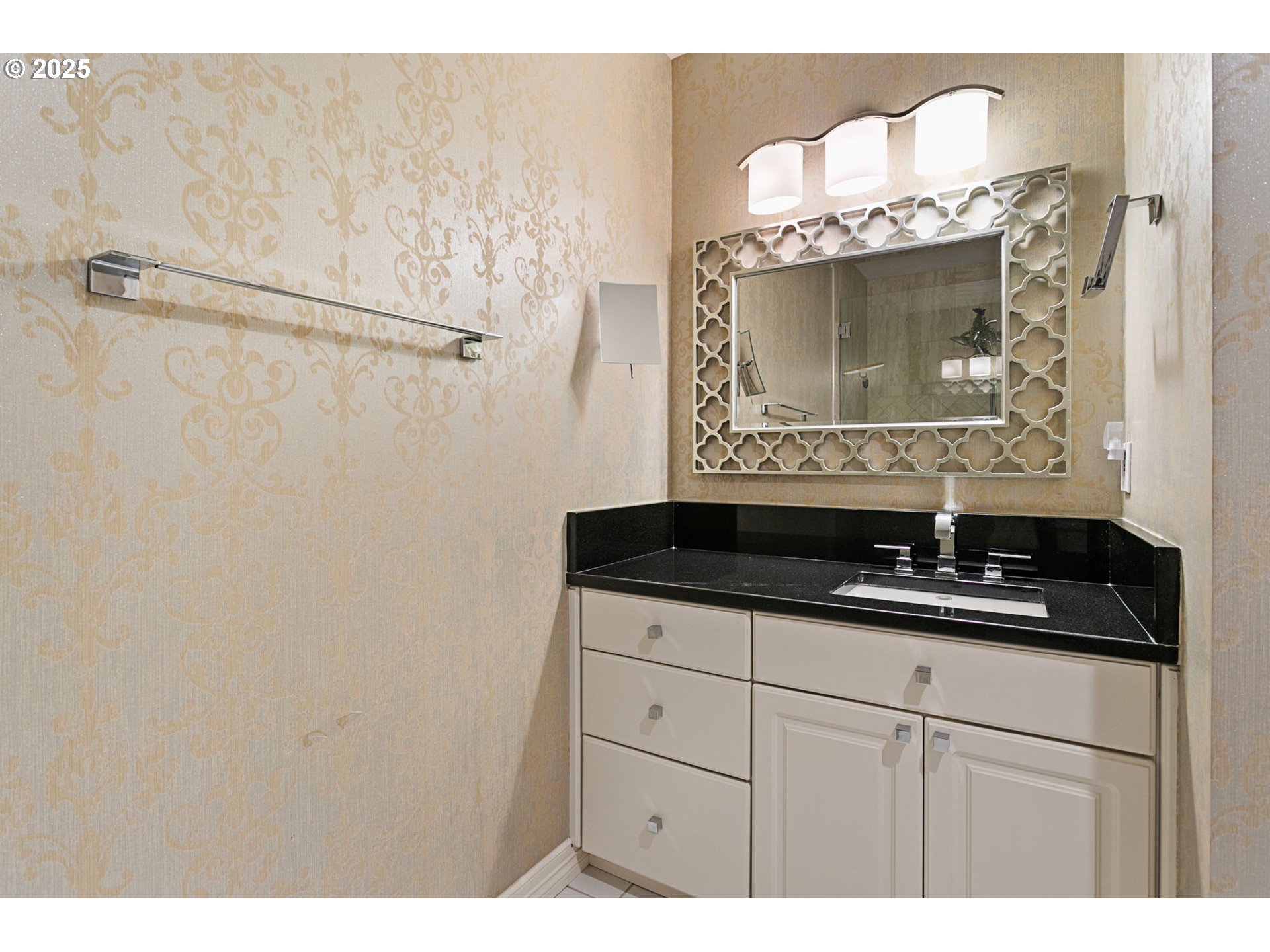 10458 Northwest 2nd Street Portland, OR 97231 - Photo 28 of 48