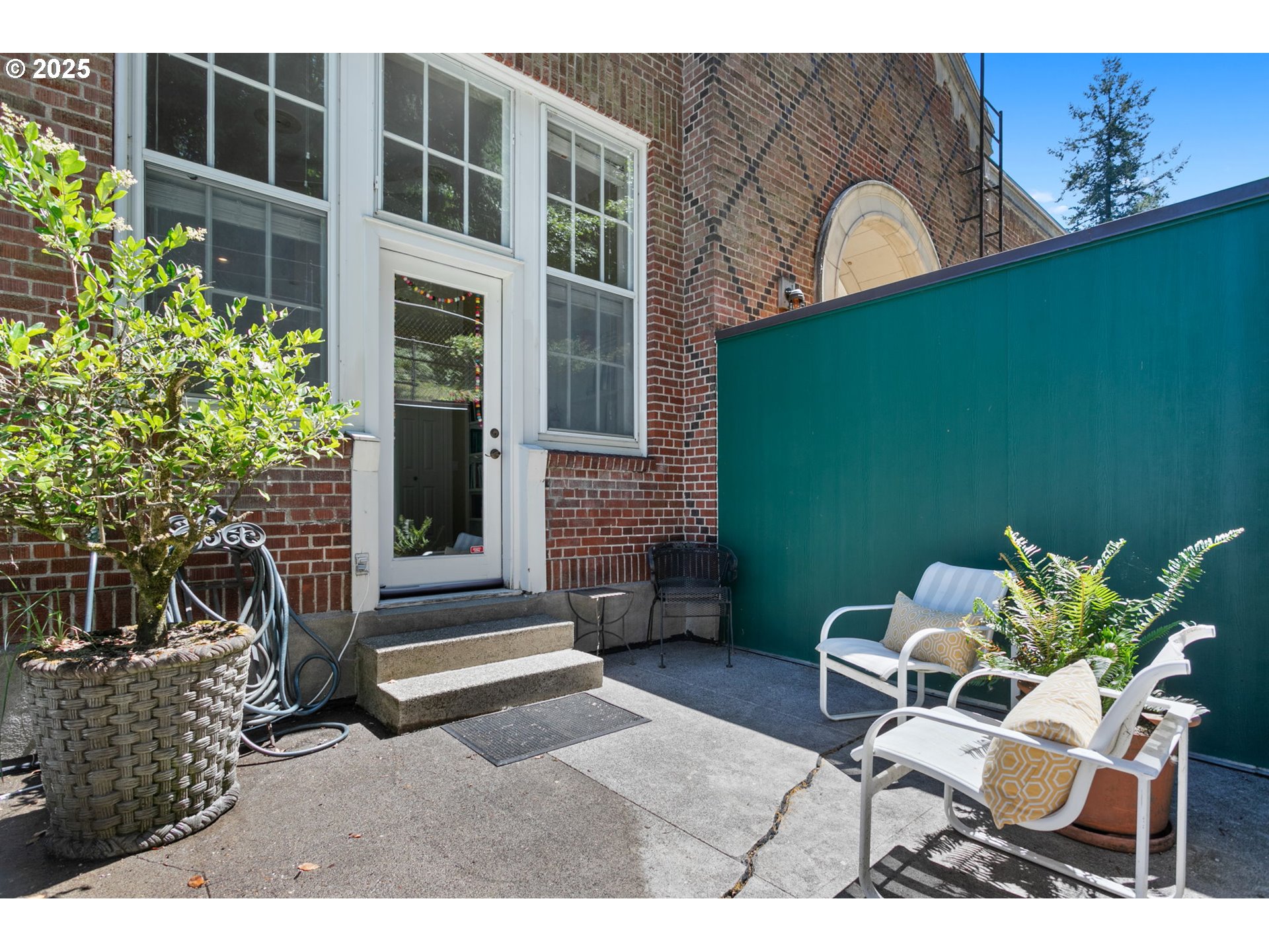 10458 Northwest 2nd Street Portland, OR 97231 - Photo 35 of 48