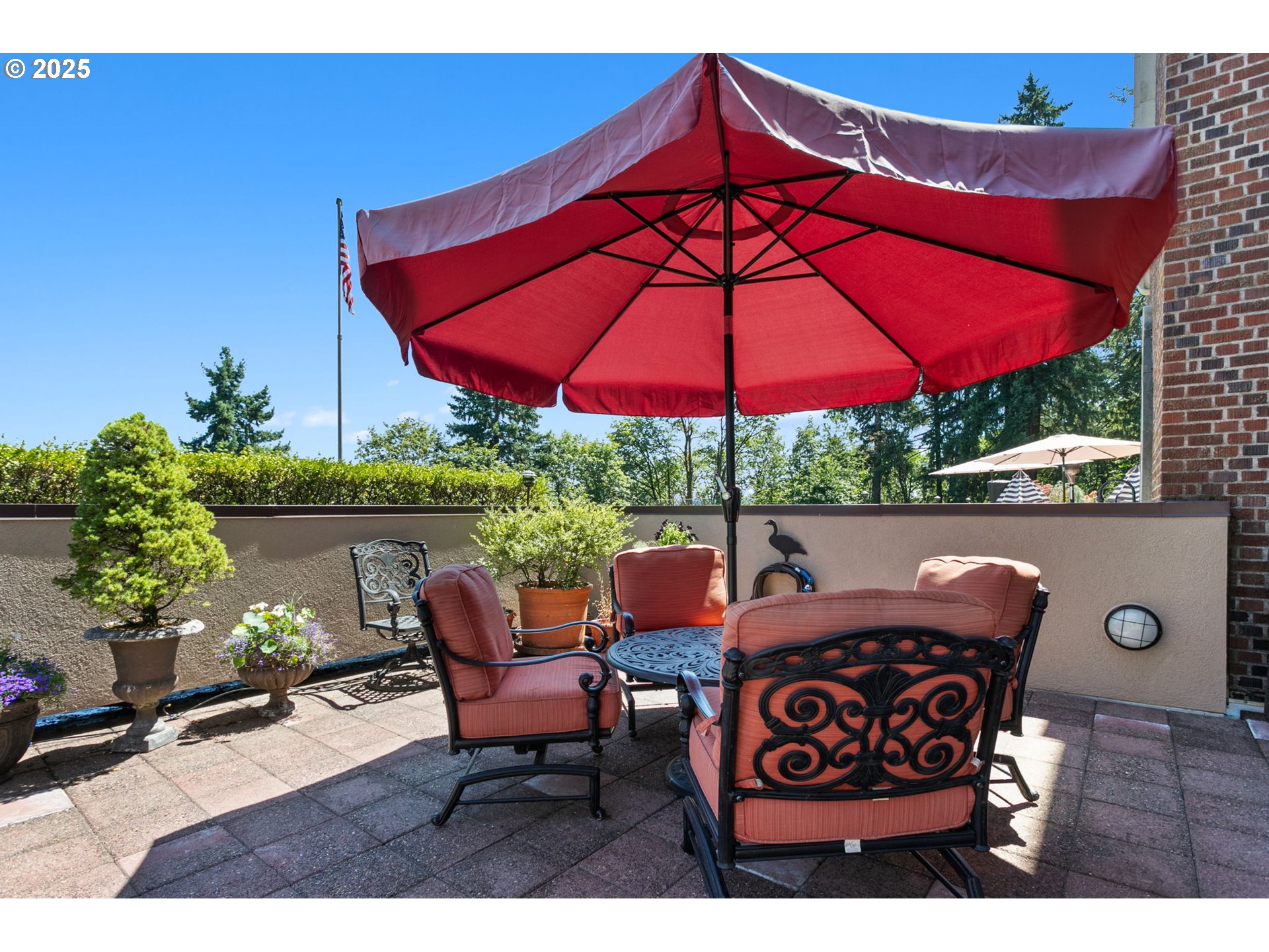 10458 Northwest 2nd Street Portland, OR 97231 - Photo 37 of 48