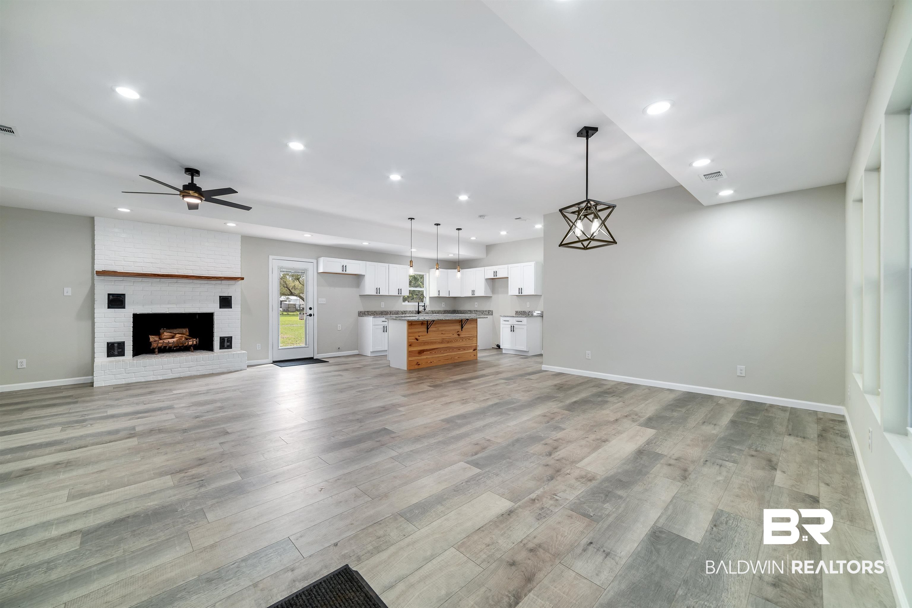 19040 Pine Acres Road Gulf Shores, AL 36542 - Photo 4 of 48