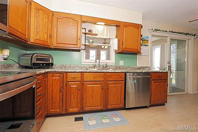 $244,900 | 306 Wheeler Drive, Scott City, MO 63780