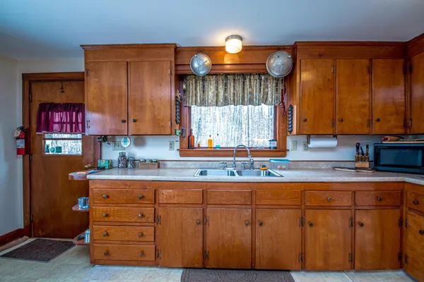 $690,000 | 11 Emery Lane, Wakefield, NH 03830