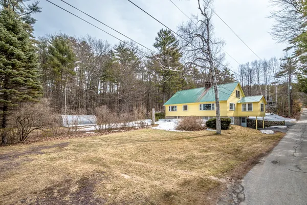$690,000 | 11 Emery Lane, Wakefield, NH 03830