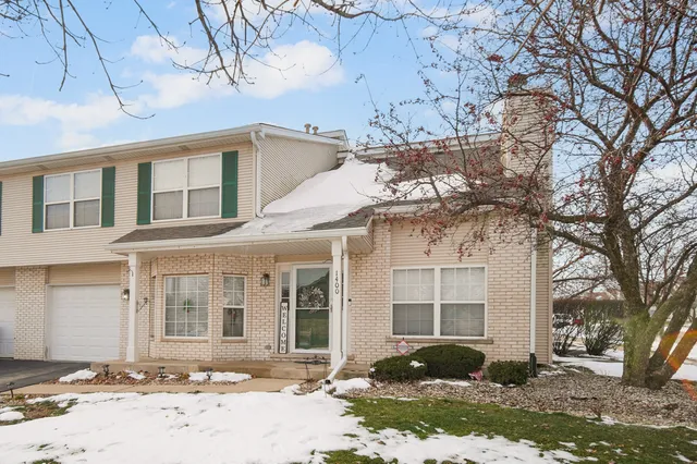 $225,000 | 1400 Berta Drive, Crest Hill, IL 60403