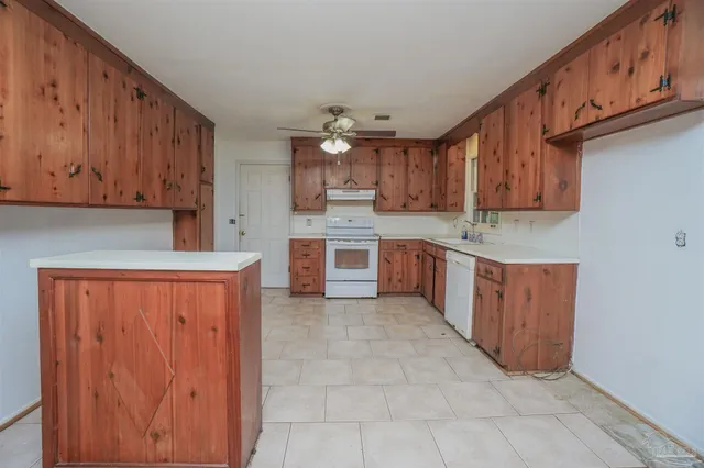 $190,000 | 3815 Summer Drive, Pensacola, FL 32504