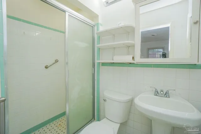 $190,000 | 3815 Summer Drive, Pensacola, FL 32504