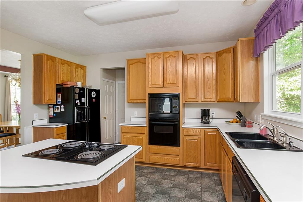 8263 Carloway Road Indianapolis, IN 46236 - Photo 11 of 24 Gallery Image 11