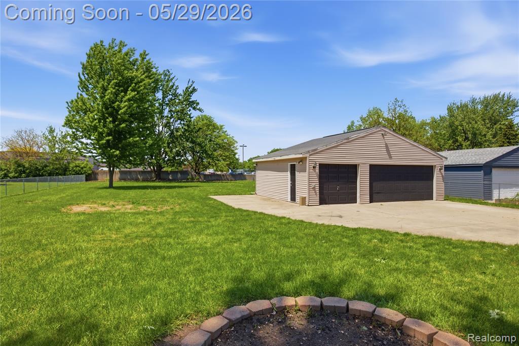 37257 Dundee Street Sterling Heights, MI 48310 - Photo 36 of 47